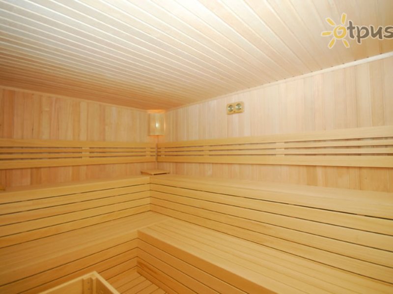 Meril  Hotel  295747