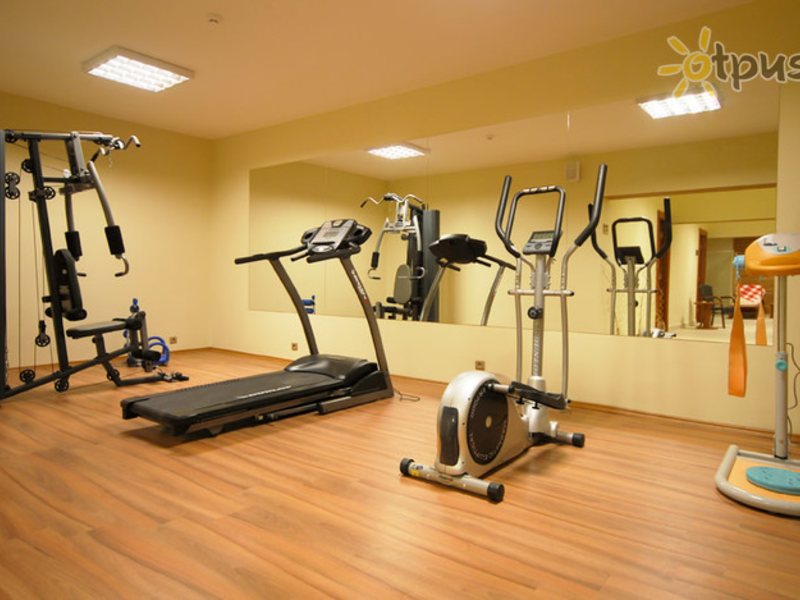 Meril  Hotel  295751