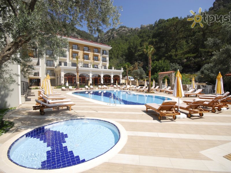 Meril  Hotel  295756