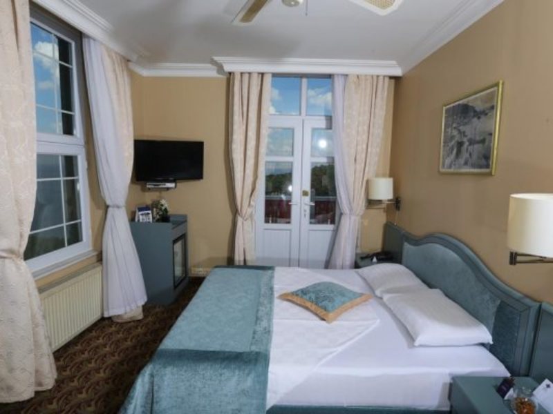 Merit Halki Palace  301152