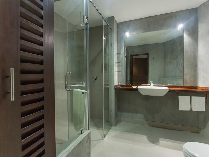 Mermaid Hotel  108051