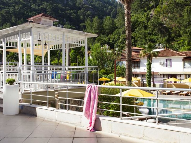 Mersoy Bella Vista Suites 95044