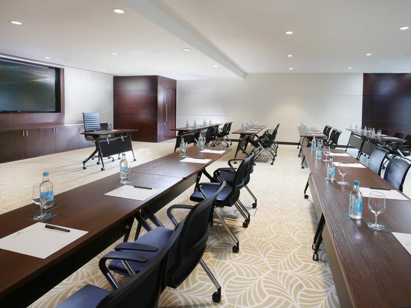 Metropolitan Hotel Dubai 192592