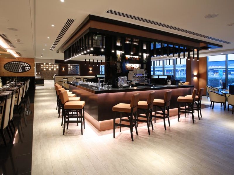 Metropolitan Hotel Dubai 192601