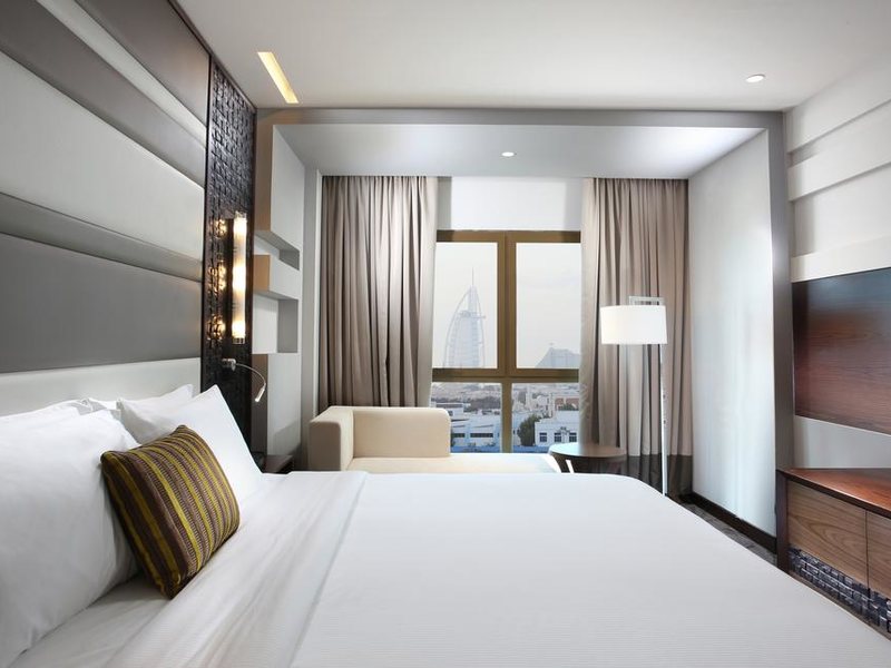 Metropolitan Hotel Dubai 192614