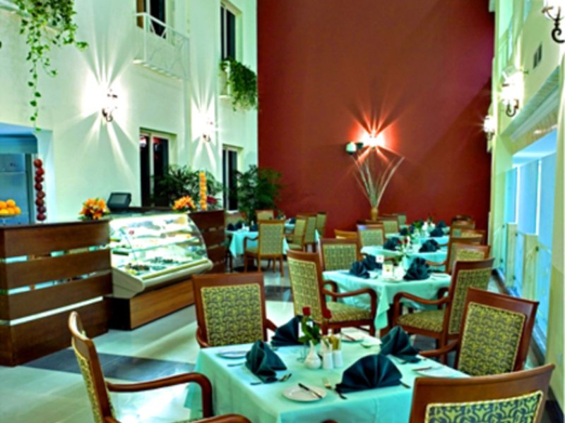 Metropolitan Hotel Sheikh Zayed Road 7928