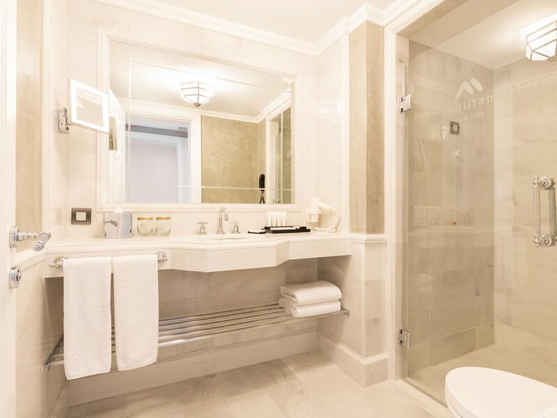Metropolitan Hotels Taksim 242889