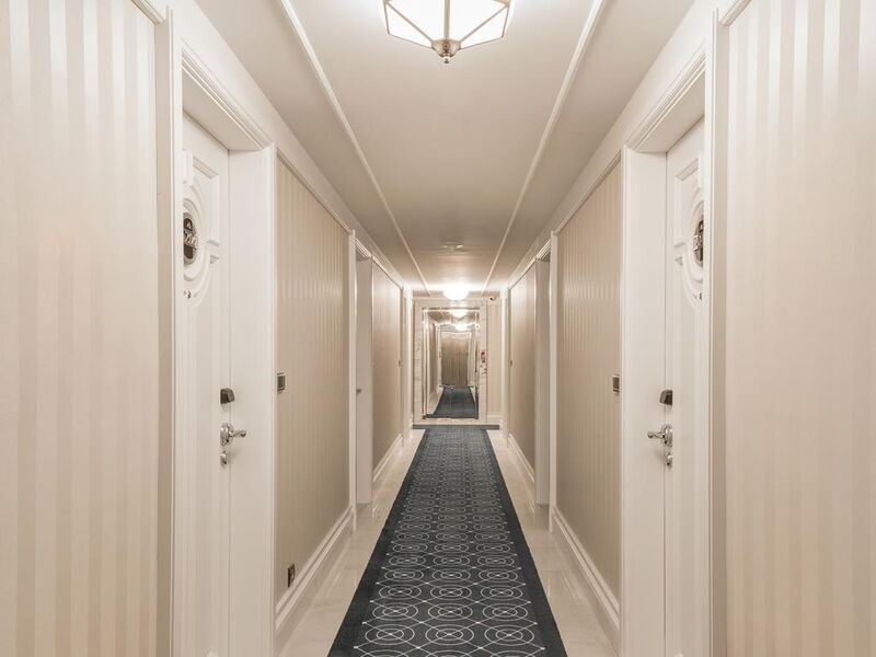Metropolitan Hotels Taksim 242896