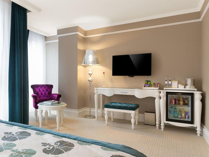 Metropolitan Hotels Taksim 242914