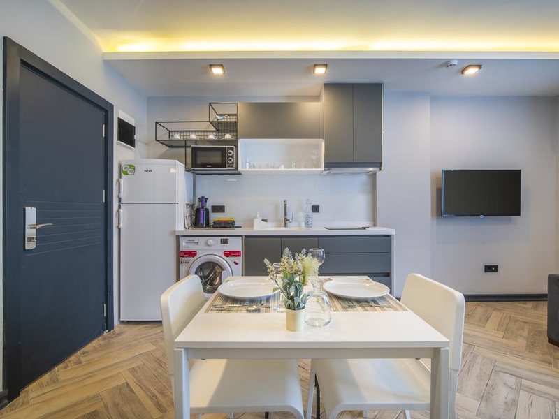 Meyde Boutique & Suites 295761