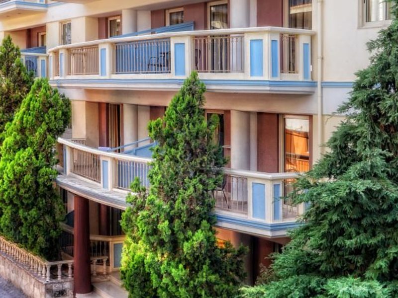 Michalis Apartments 76409