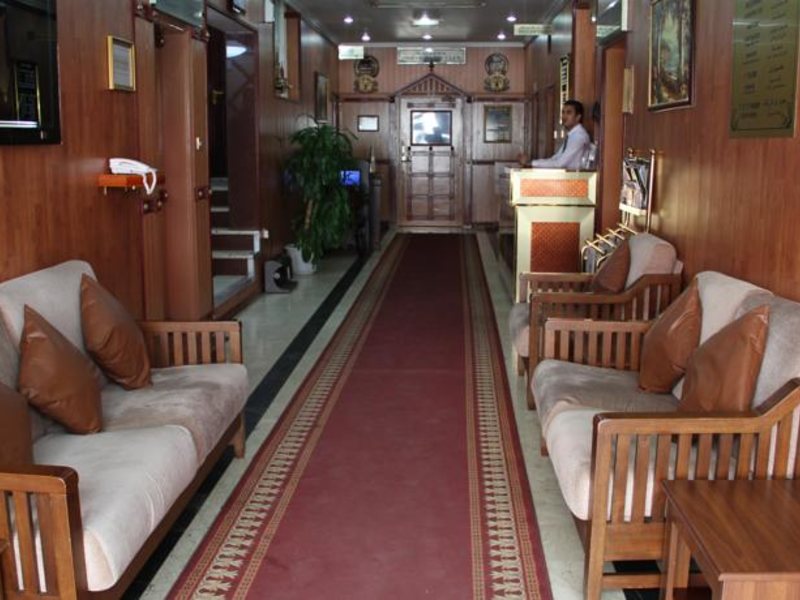 Middle East Hotel 132728