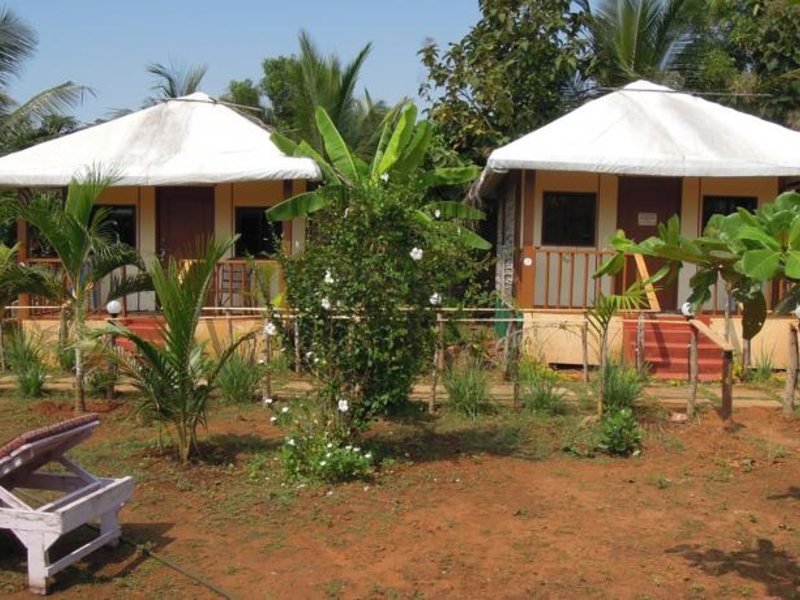 Midgurd Huts On The Beach 138005