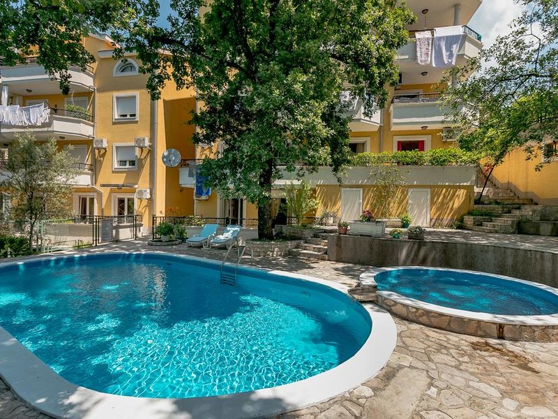 Milan i Ranko Apartments 308376