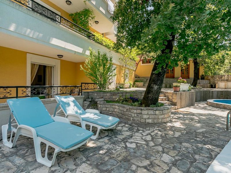 Milan i Ranko Apartments 308378