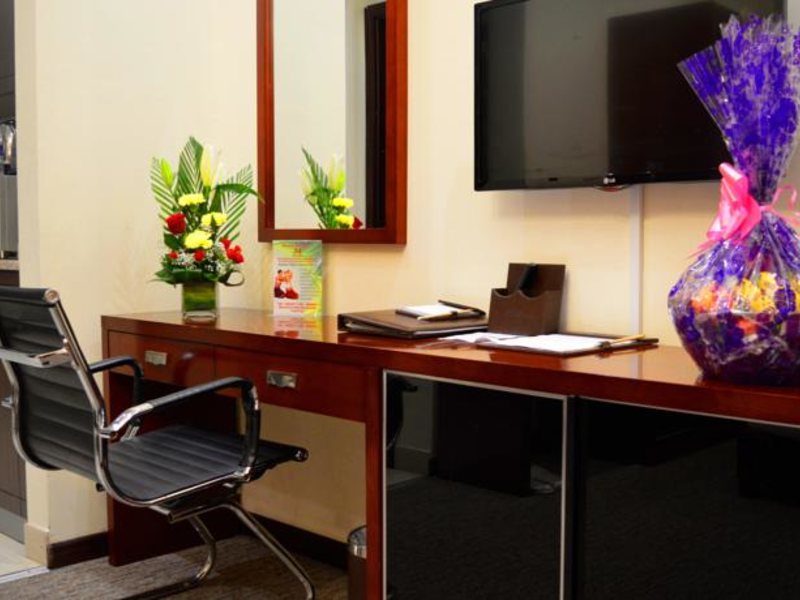 Milestone Hotel Apartment 118137