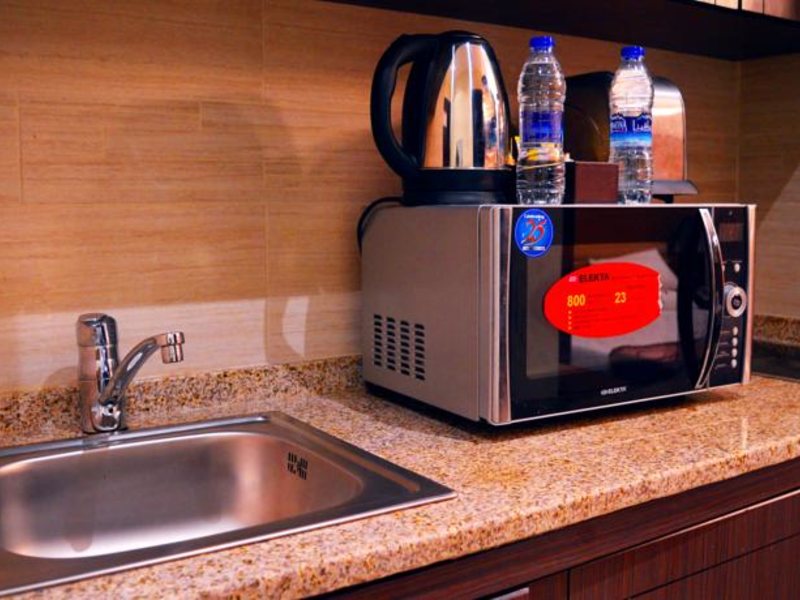 Milestone Hotel Apartment 118138