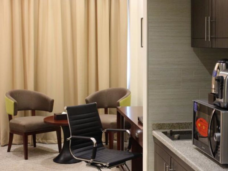 Milestone Hotel Apartment 118153