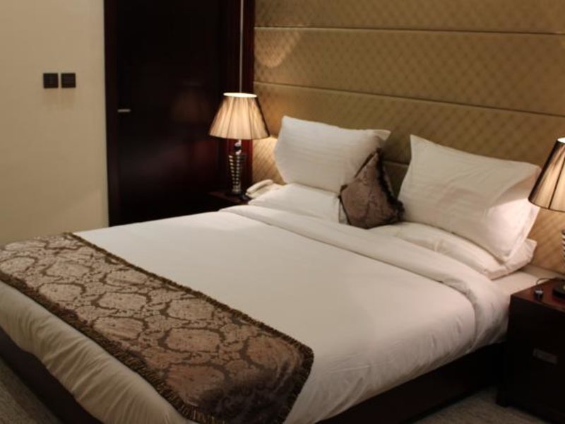 Milestone Hotel Apartment 118156