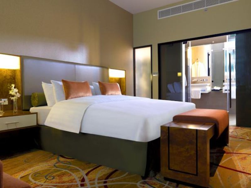 Millennium Airport Hotel 48304