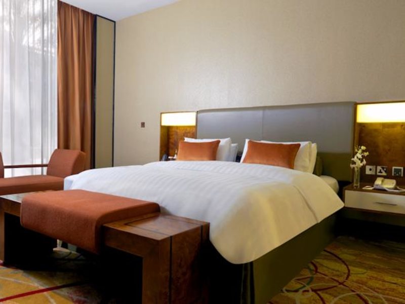 Millennium Airport Hotel 48306