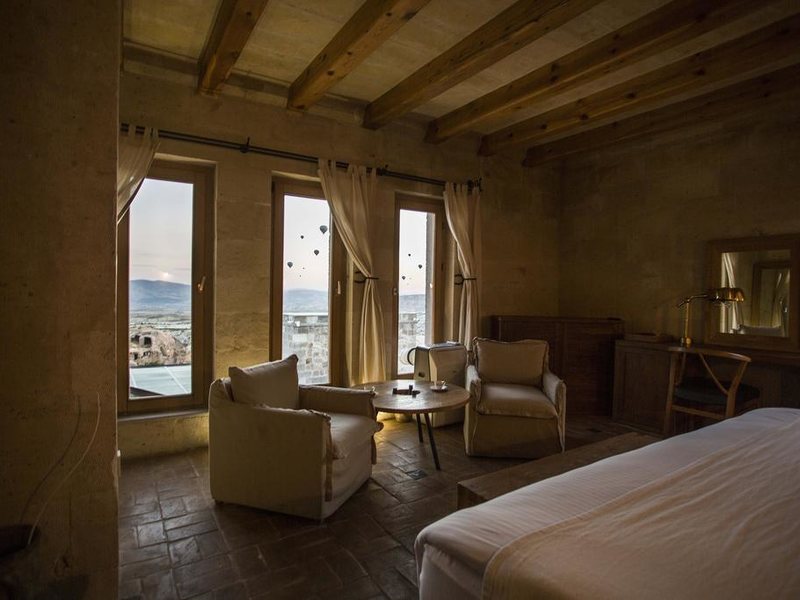 Millstone Cave Suites 304654