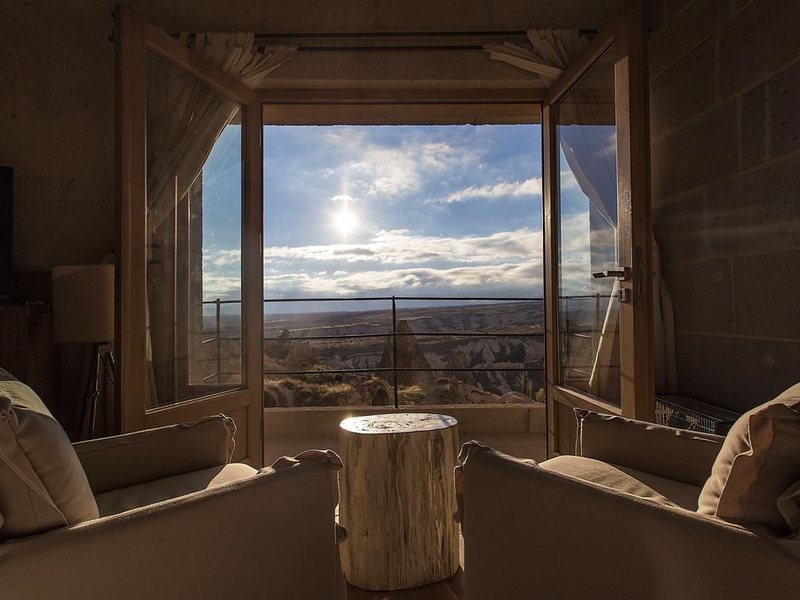 Millstone Cave Suites 304656