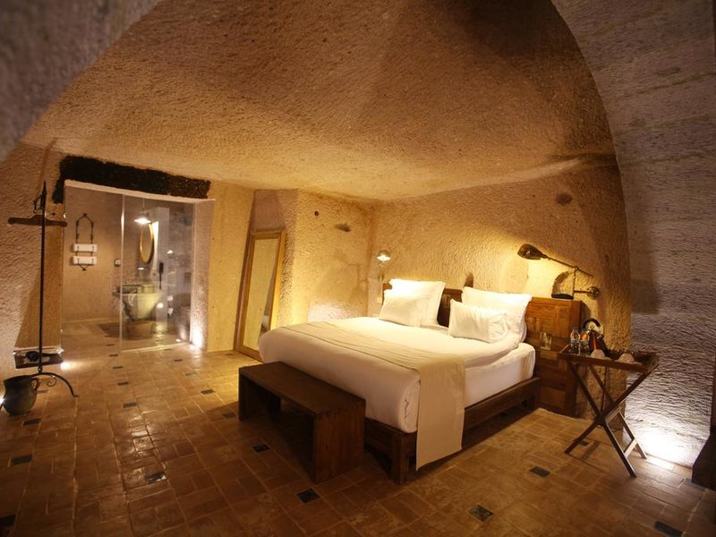 Millstone Cave Suites 304663