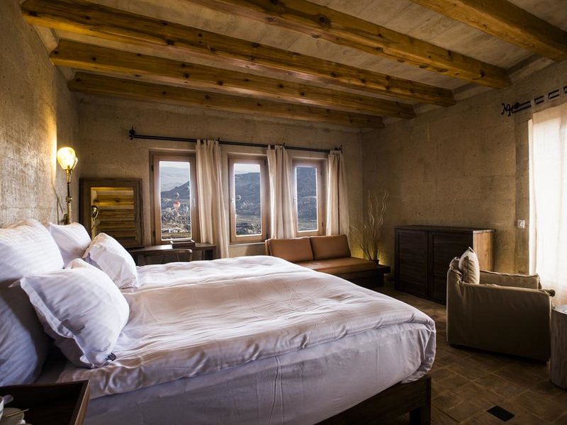 Millstone Cave Suites 304664