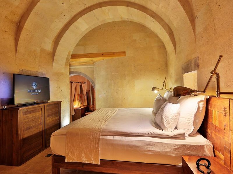 Millstone Cave Suites 304665