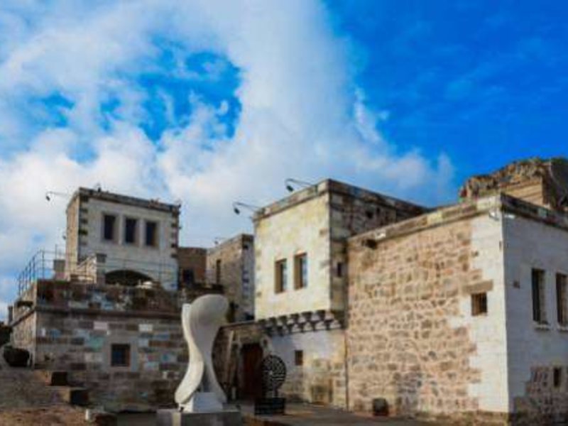 Millstone Cave Suites 304672