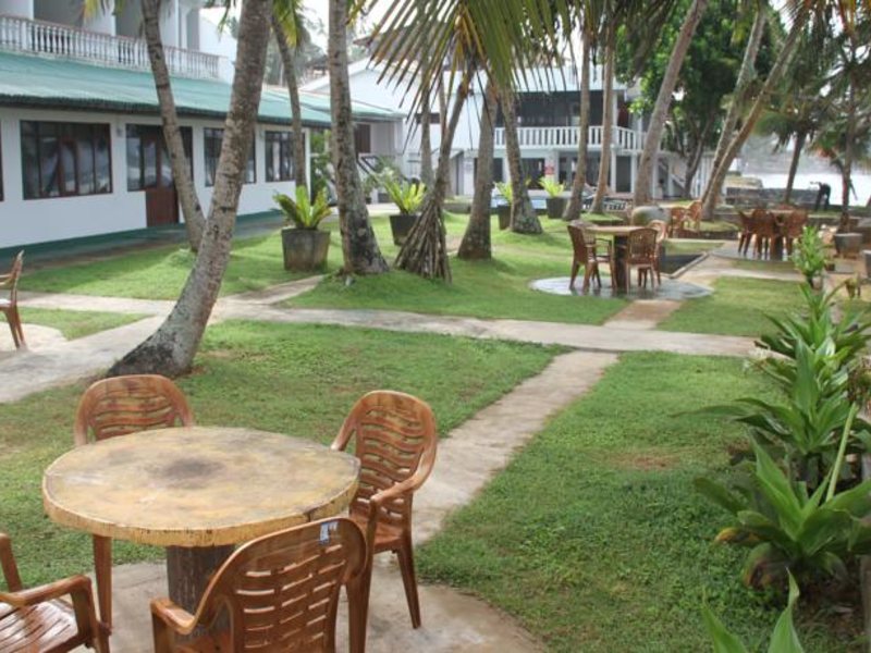 Milton s Beach Resort 131360