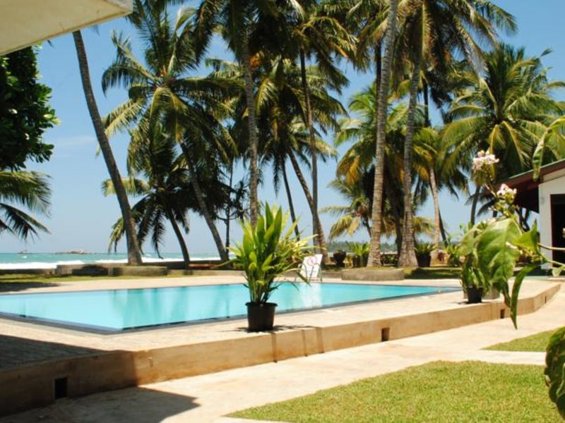 Milton s Beach Resort 131361