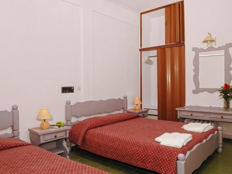 Mimoza Beach Hotel 306305