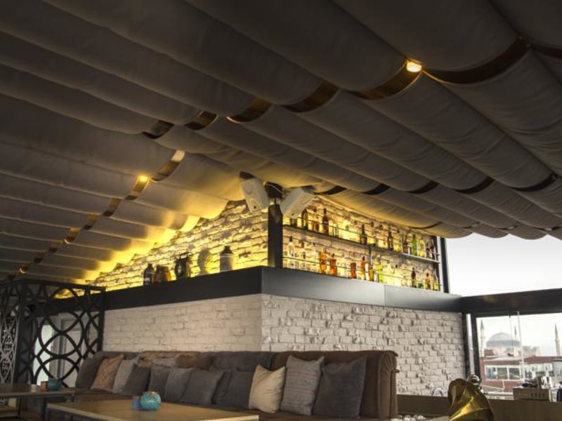 Mina Hotel 95110