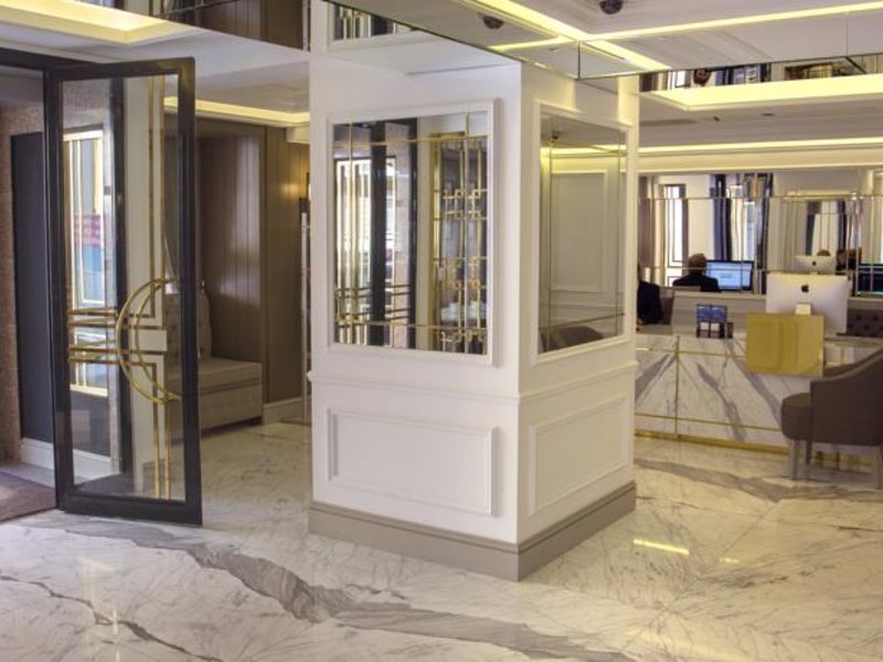 Mina Hotel 95112