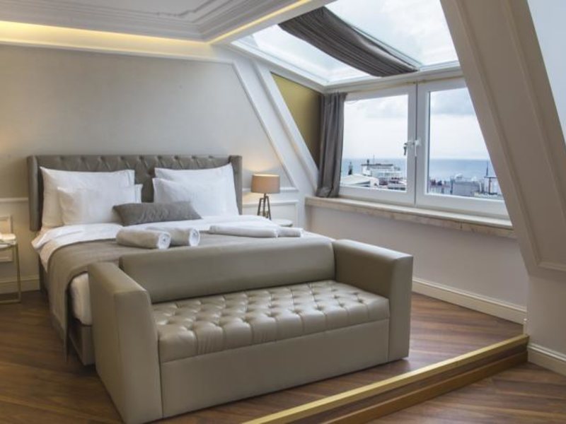 Mina Hotel 95121