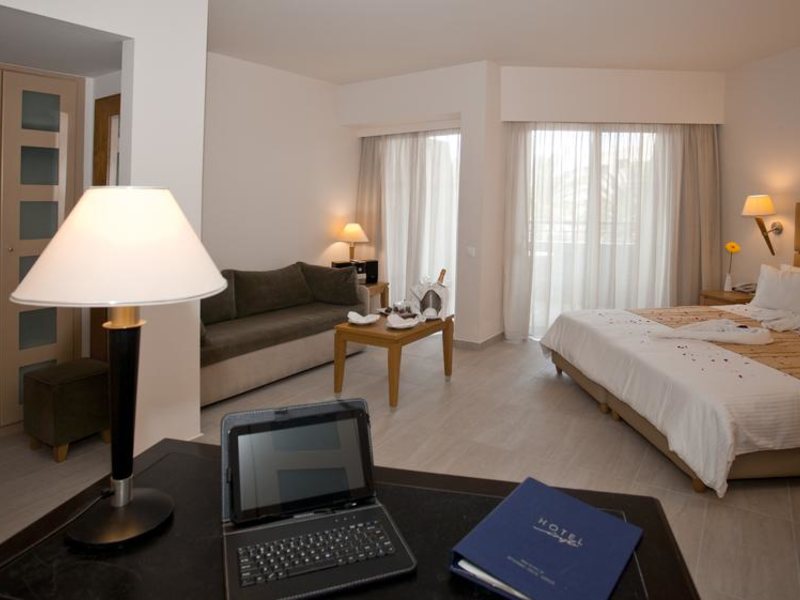 Minos Aparthotel 247451