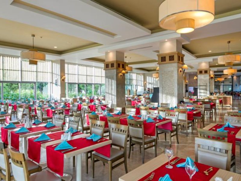 Miracle Resort Hotel 95132