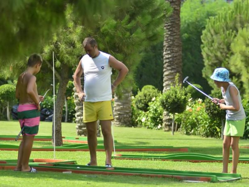 Miracle Resort Hotel 95133