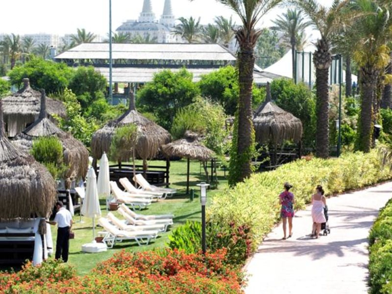 Miracle Resort Hotel 95154