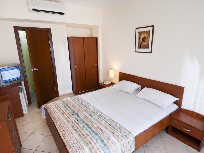 Miraluna Hotel (Club Mira Luna) 29395