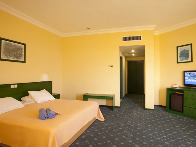 Miramare Beach Hotel 52126