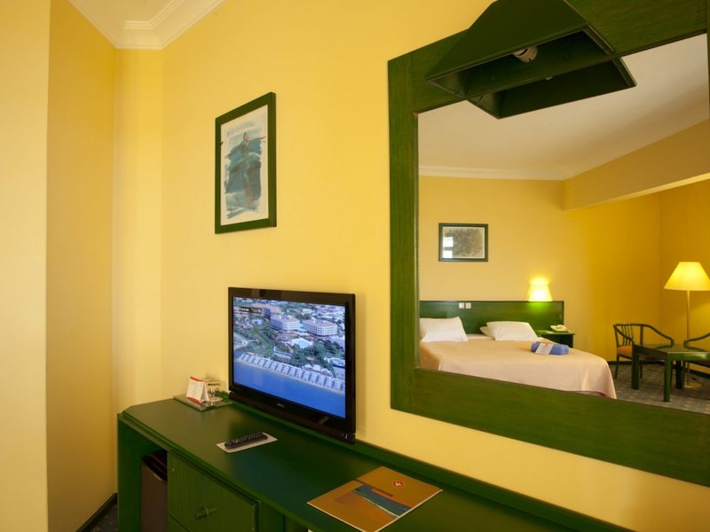 Miramare Beach Hotel 52128