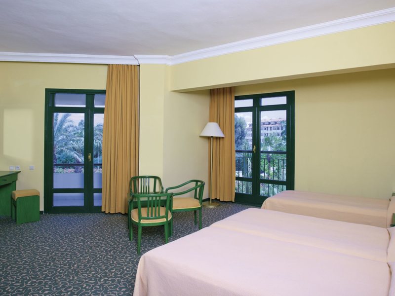 Miramare Beach Hotel 52134