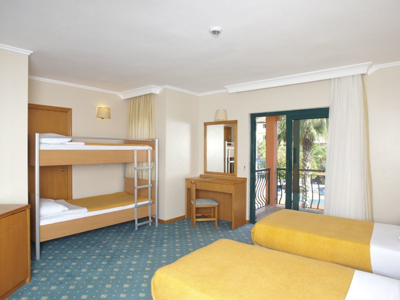 Miramare Queen Hotel  52172