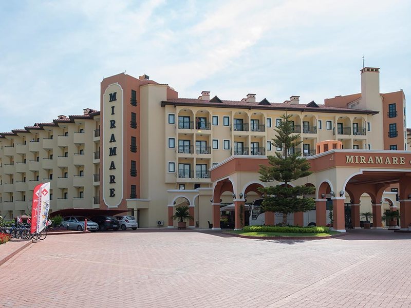 Miramare Queen Hotel  95231