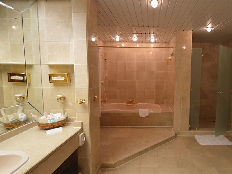 Mirfa Hotel Abu Dhabi 48375