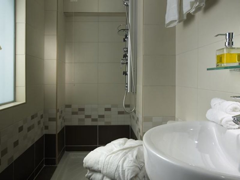 Mistral Bay Hotel 85956