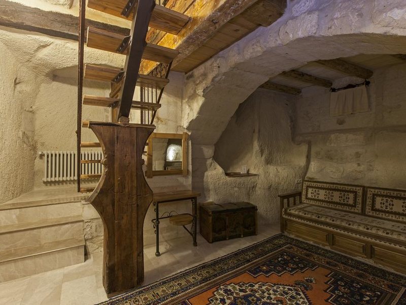 Mithra Cave Hote 304702